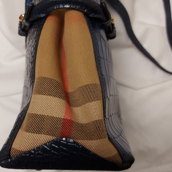 Burberry Banner Tote - Picture 5 of 12